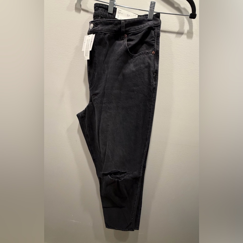 American Eagle 🦅 Outfitters Strigid Mom Jean - Picture 10 of 12